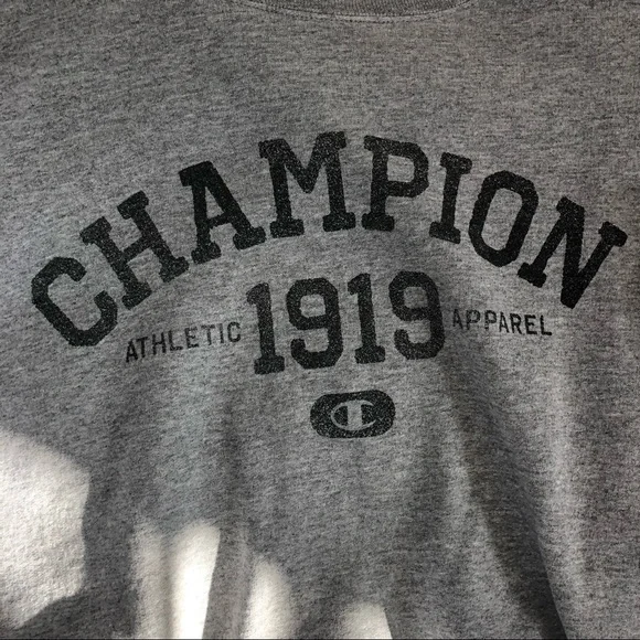 Grey Men’s XXL Champion Crew Neck - Picture 2 of 6